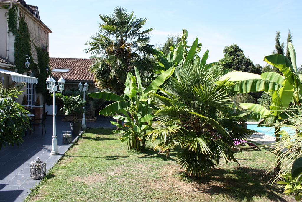 Le Domaine De La Lezardiere B&B Espiet エクステリア 写真